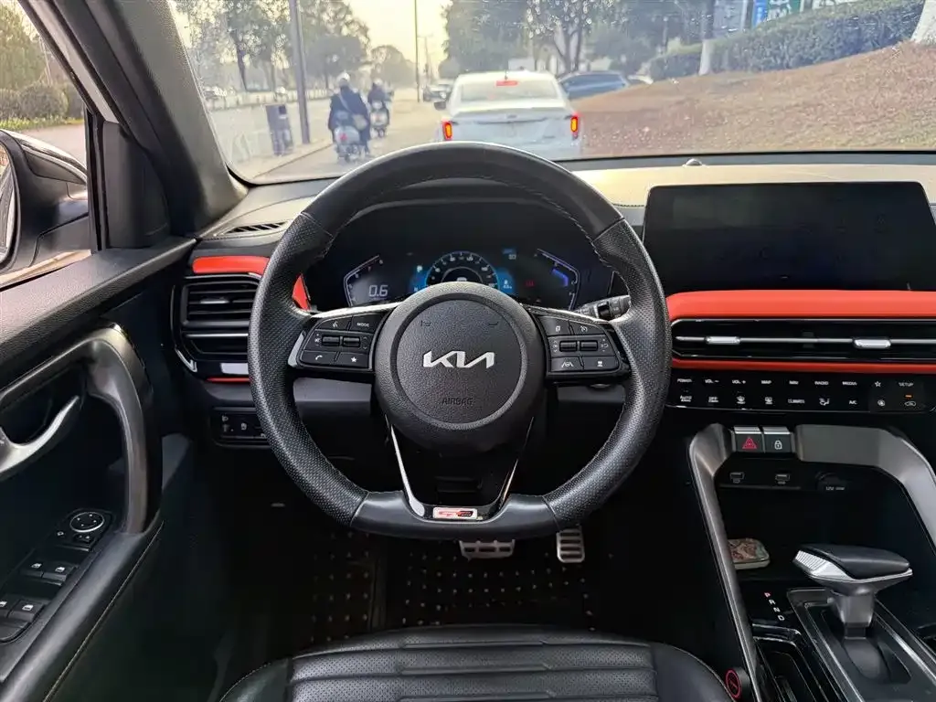 Kia Sportage 2021 из CN, фото 2
