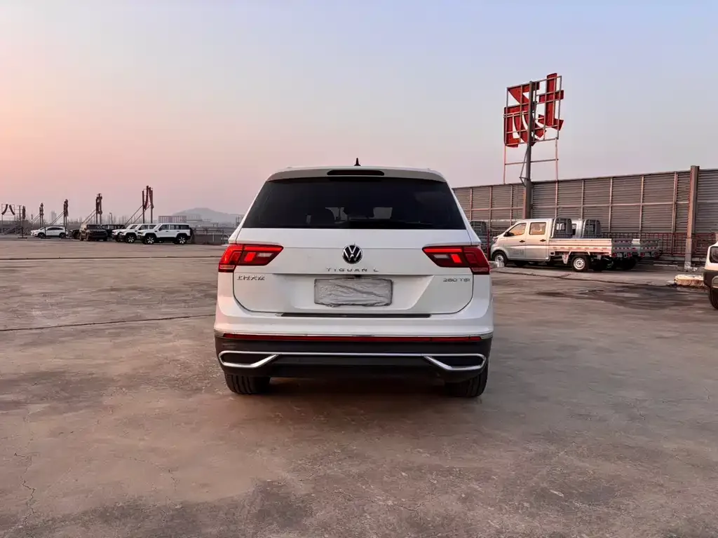 Volkswagen Tiguan L 2022 из CN, фото 8