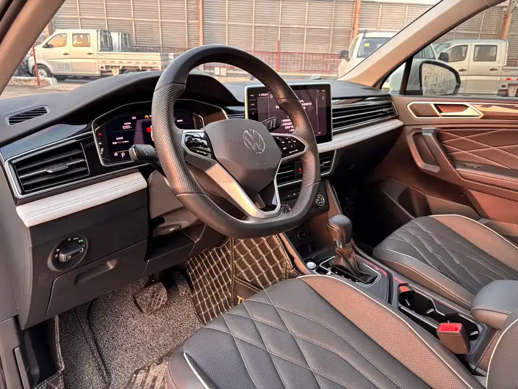 Volkswagen Tiguan L 2022 из CN, фото 10