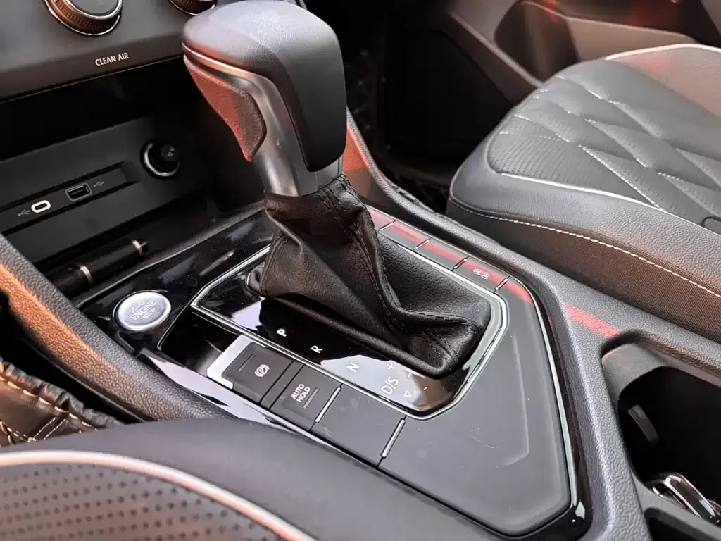 Volkswagen Tiguan L 2022 из CN, фото 3