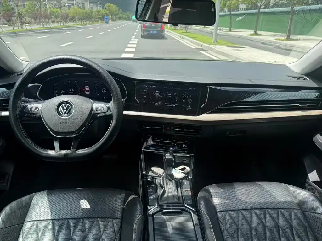 Volkswagen Passat 2021 из CN, фото 6