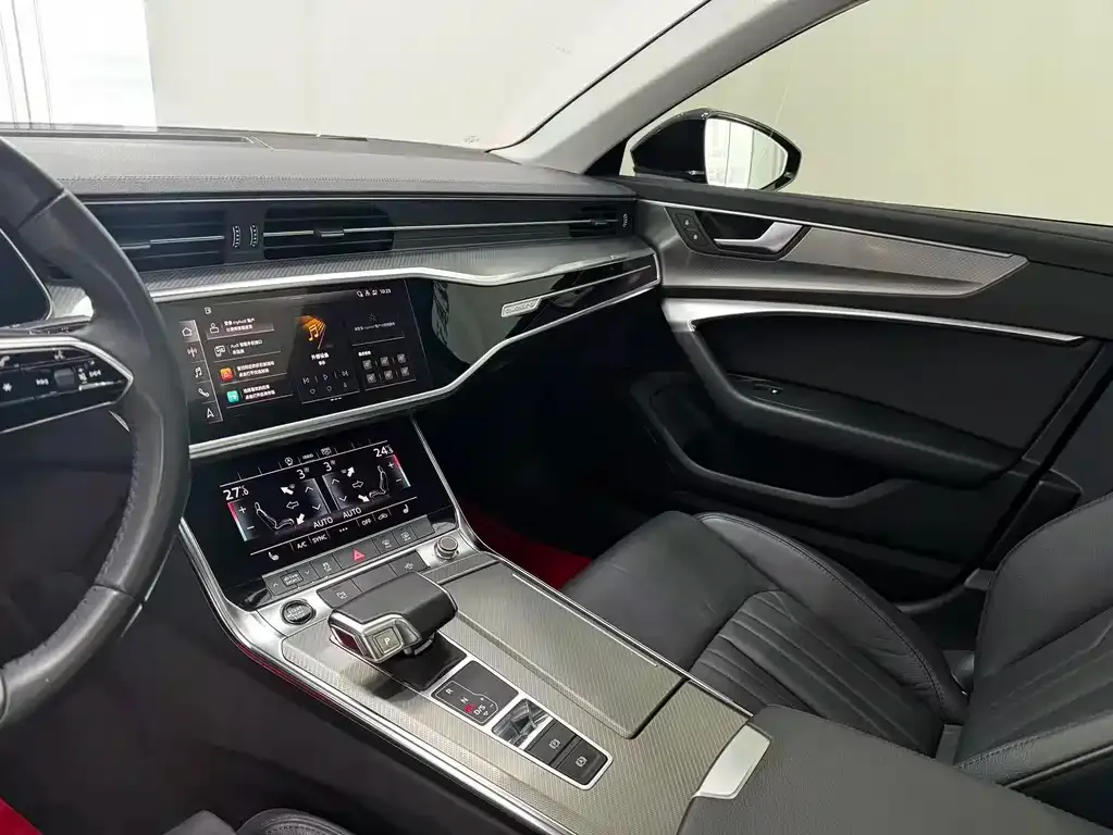 Audi A6L 2021 из CN, фото 2