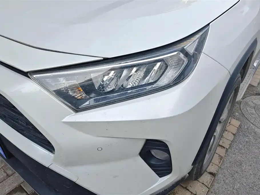 Toyota RAV4 2022 из CN, фото 3