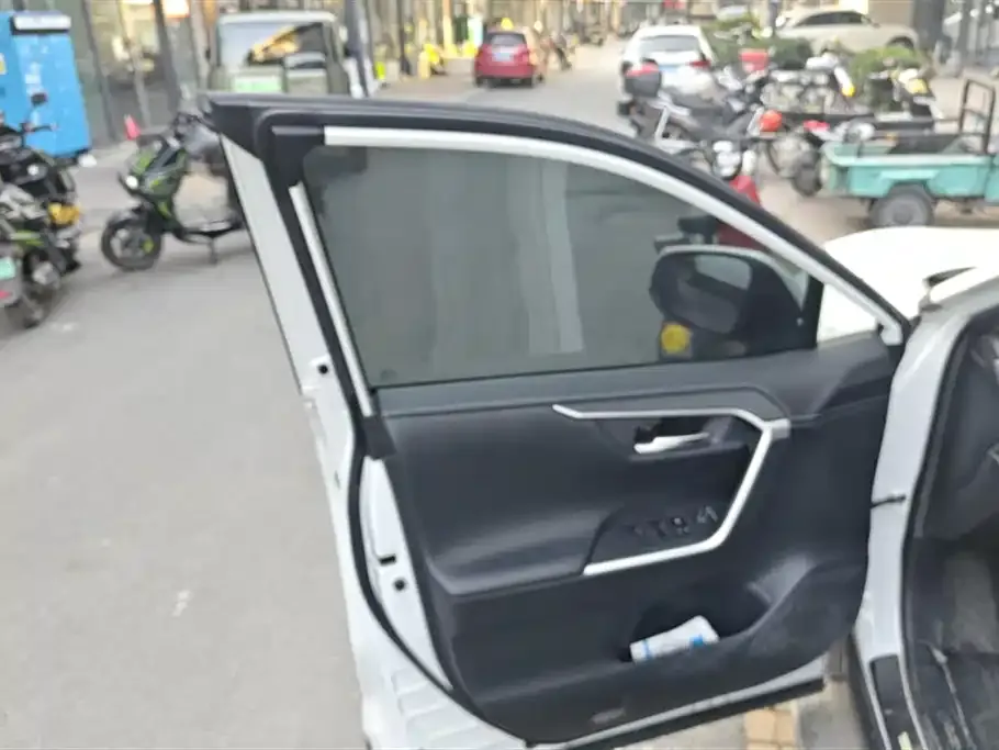 Toyota RAV4 2022 из CN, фото 9