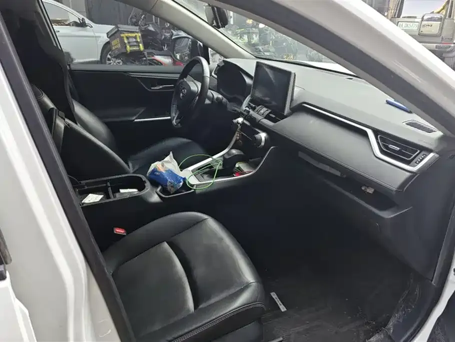 Toyota RAV4 2022 из CN, фото 7