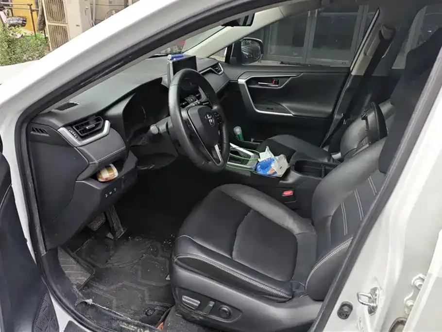Toyota RAV4 2022 из CN, фото 10