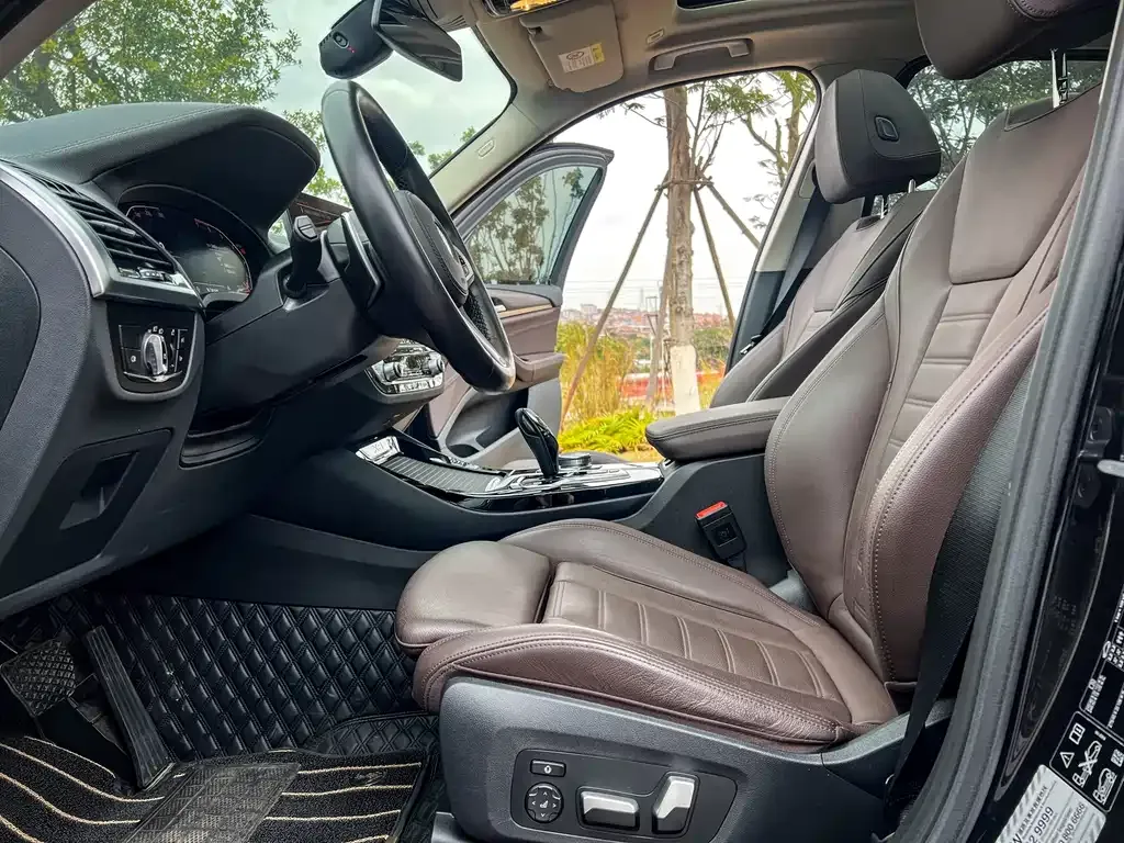 BMW X3 2021 из CN, фото 8
