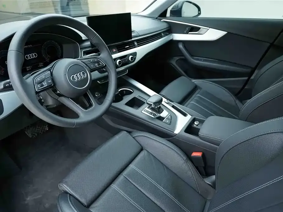 Audi A4L 2024 из CN, фото 8