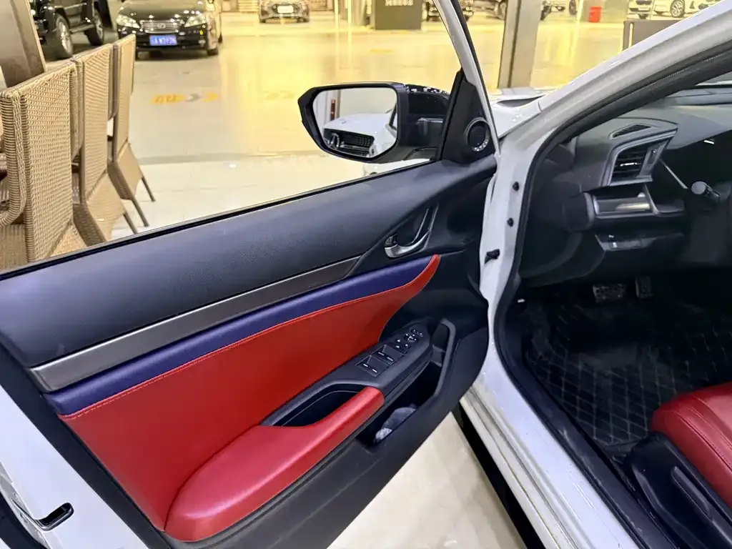 Honda Civic 2021 из CN, фото 9