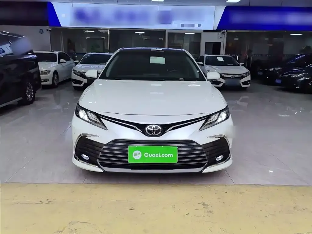 Toyota Camry 2022 из CN, фото 2