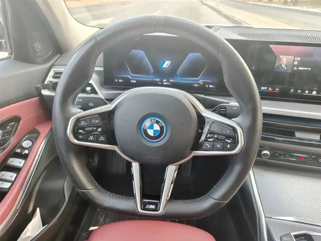 BMW i3 2024 из CN, фото 2
