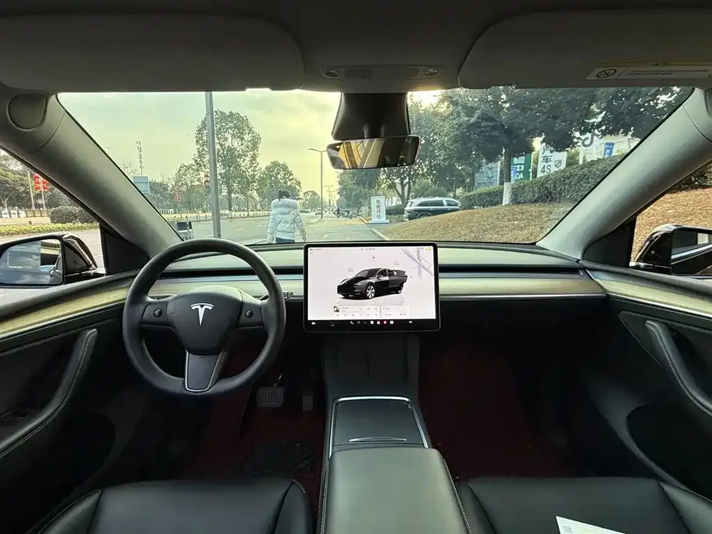Tesla Model Y 2023 из CN, фото 2