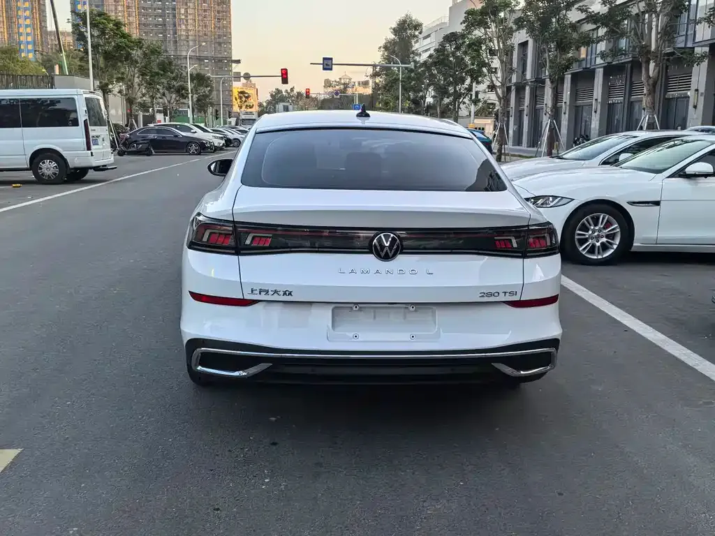 Volkswagen Lamando 2024 из CN, фото 3
