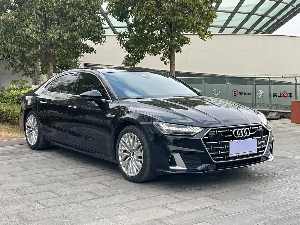 Audi A7L 2024 из CN, фото 8