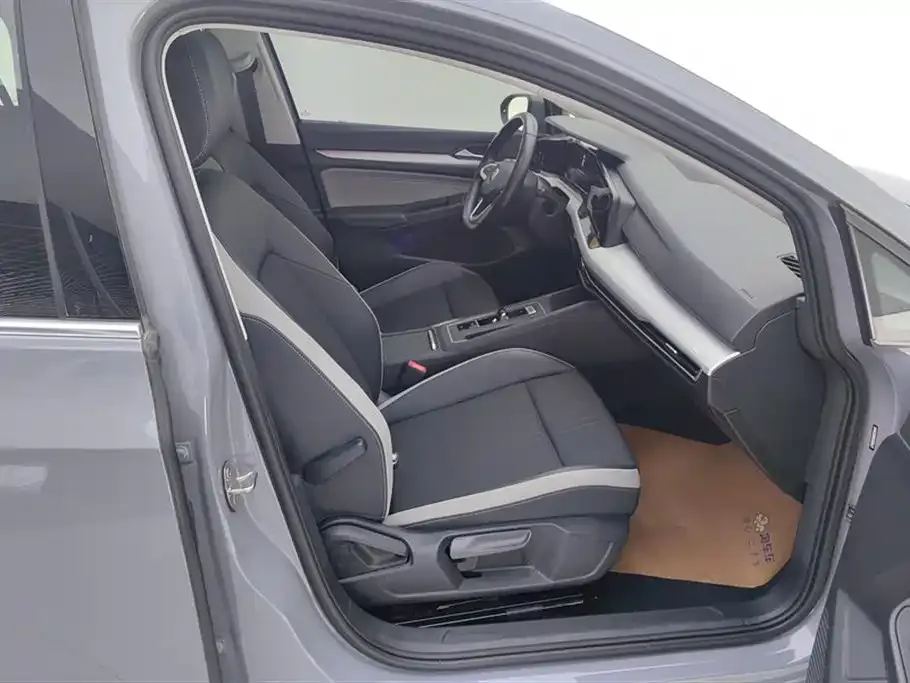 Volkswagen Golf 2021 из CN, фото 7