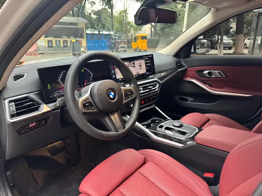 BMW 3 Series 2024 из CN, фото 2
