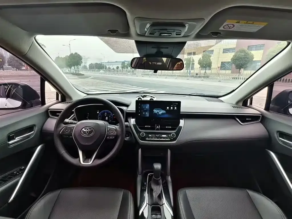 Toyota Frontlander 2024 из CN, фото 8