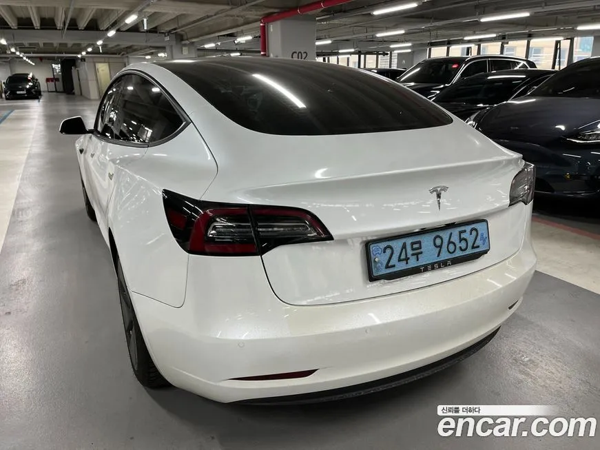 Tesla Model 3 2021 из KR, фото 10