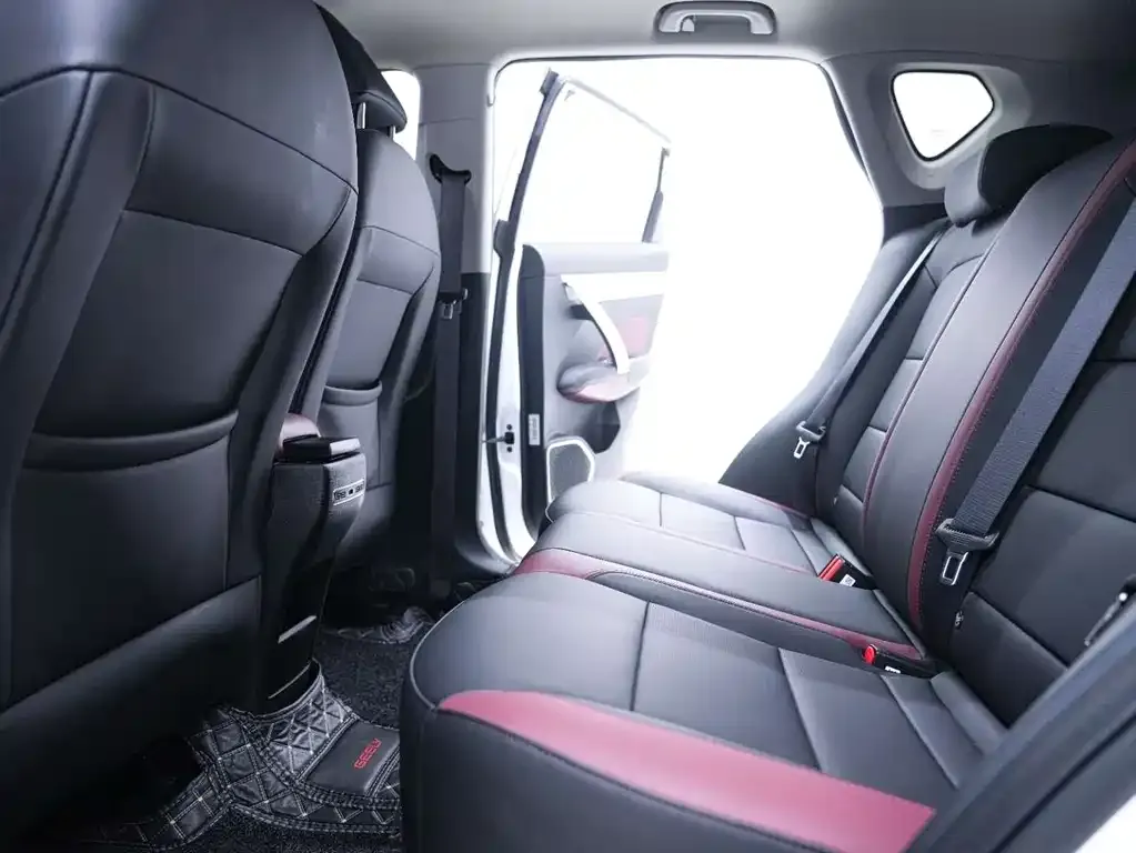 Geely Binyue 2023 из CN, фото 2