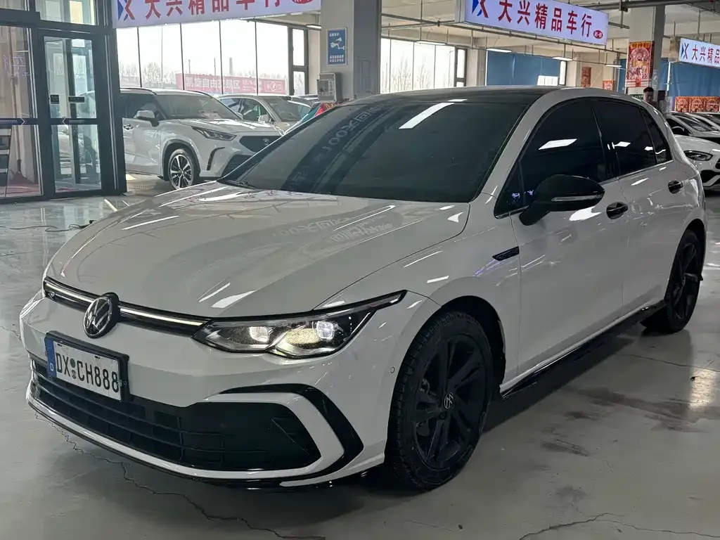 Volkswagen Golf 2022 из CN, фото 1