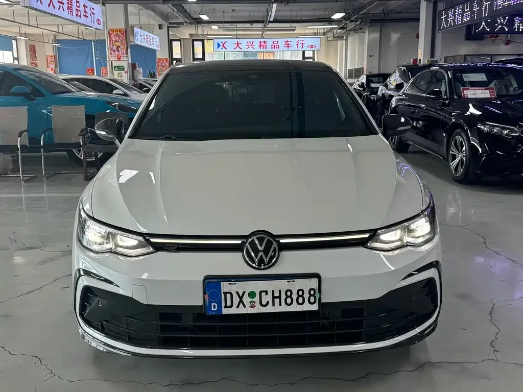 Volkswagen Golf 2022 из CN, фото 4