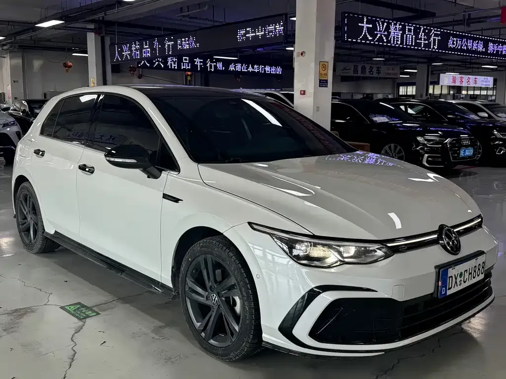 Volkswagen Golf 2022 из CN, фото 3