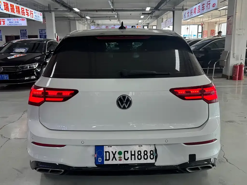 Volkswagen Golf 2022 из CN, фото 7
