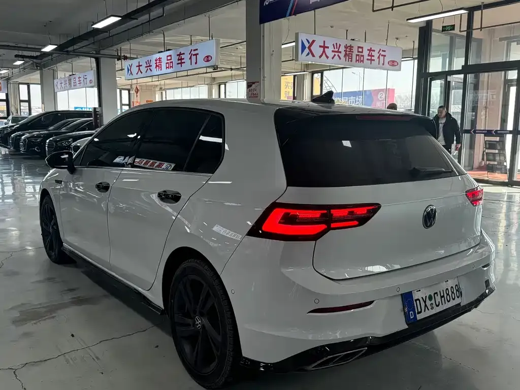 Volkswagen Golf 2022 из CN, фото 6