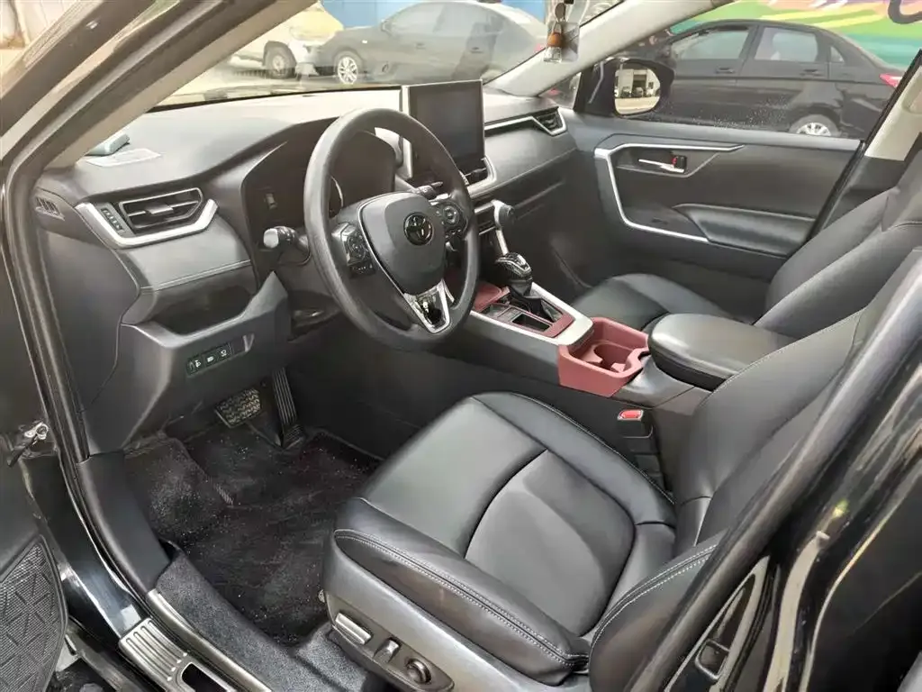 Toyota RAV4 2022 из CN, фото 5