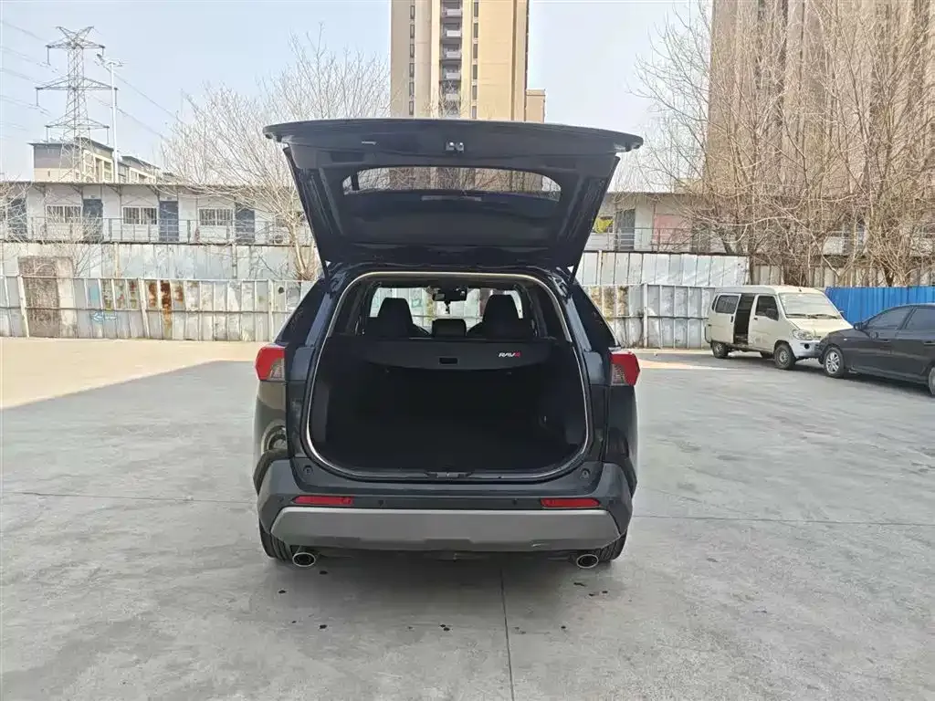 Toyota RAV4 2022 из CN, фото 7