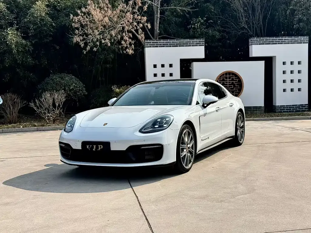 Porsche Panamera 2023 из CN, фото 1