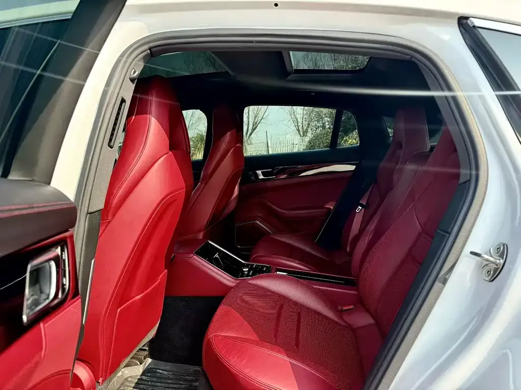 Porsche Panamera 2023 из CN, фото 3