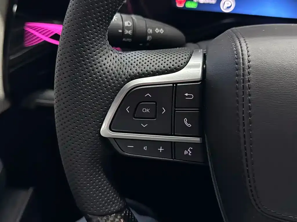 Toyota Granvia — фото 4