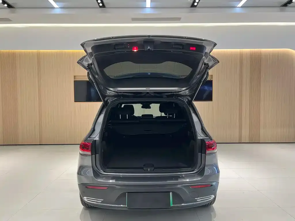 Mercedes-Benz EQB 2023 из CN, фото 2