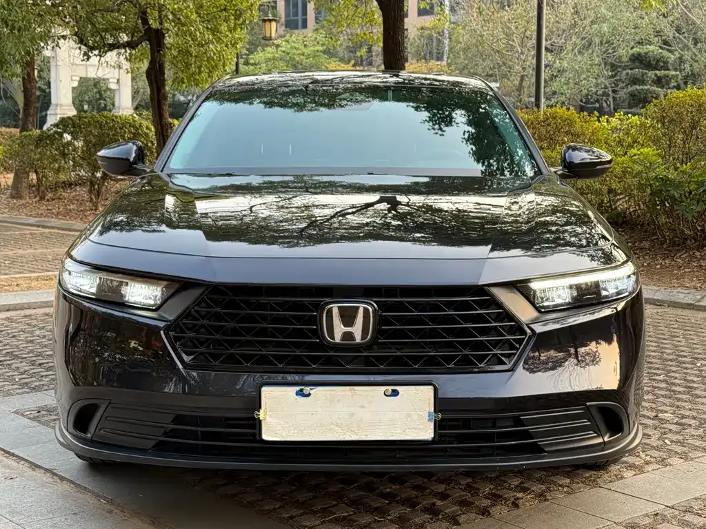 Honda Accord — фото 8