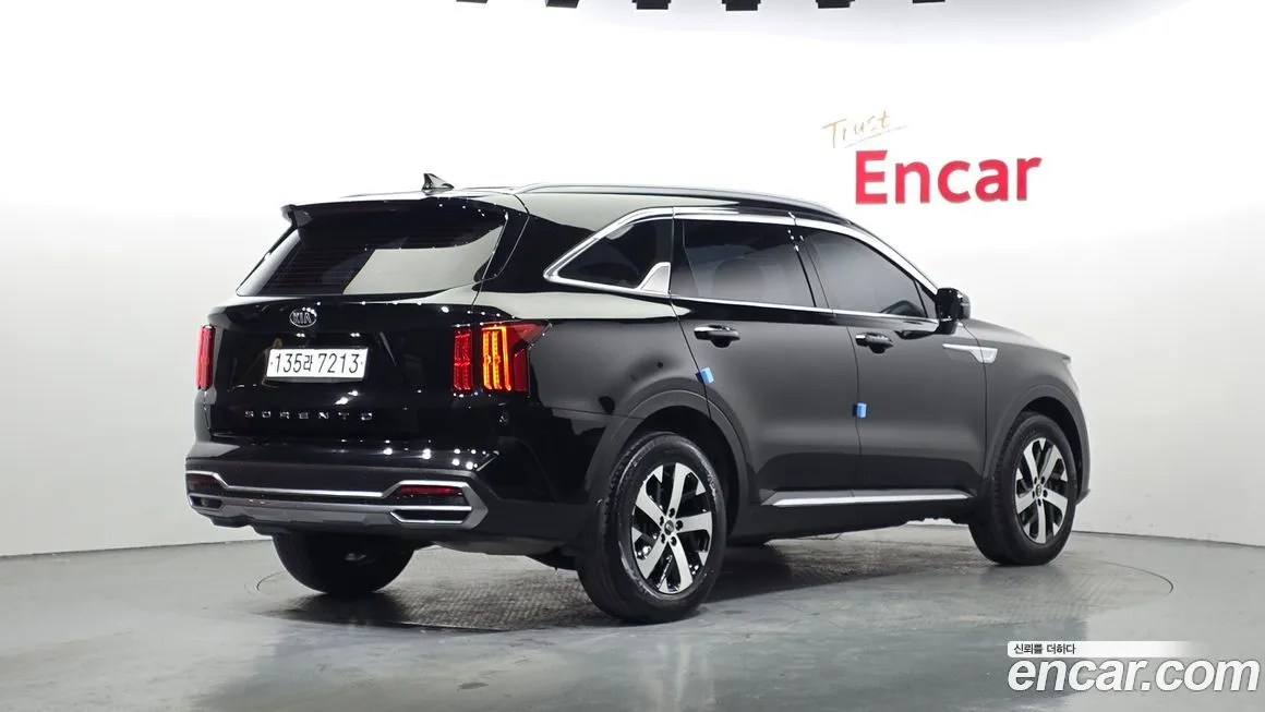 Kia Sorento — фото 5