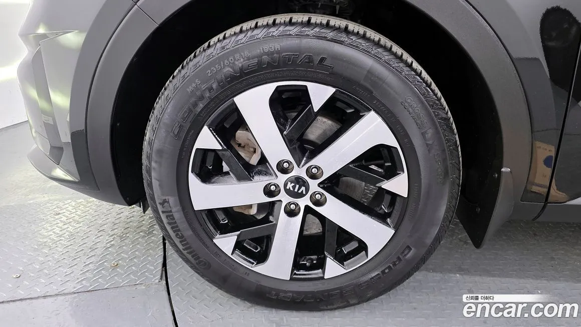 Kia Sorento — фото 10