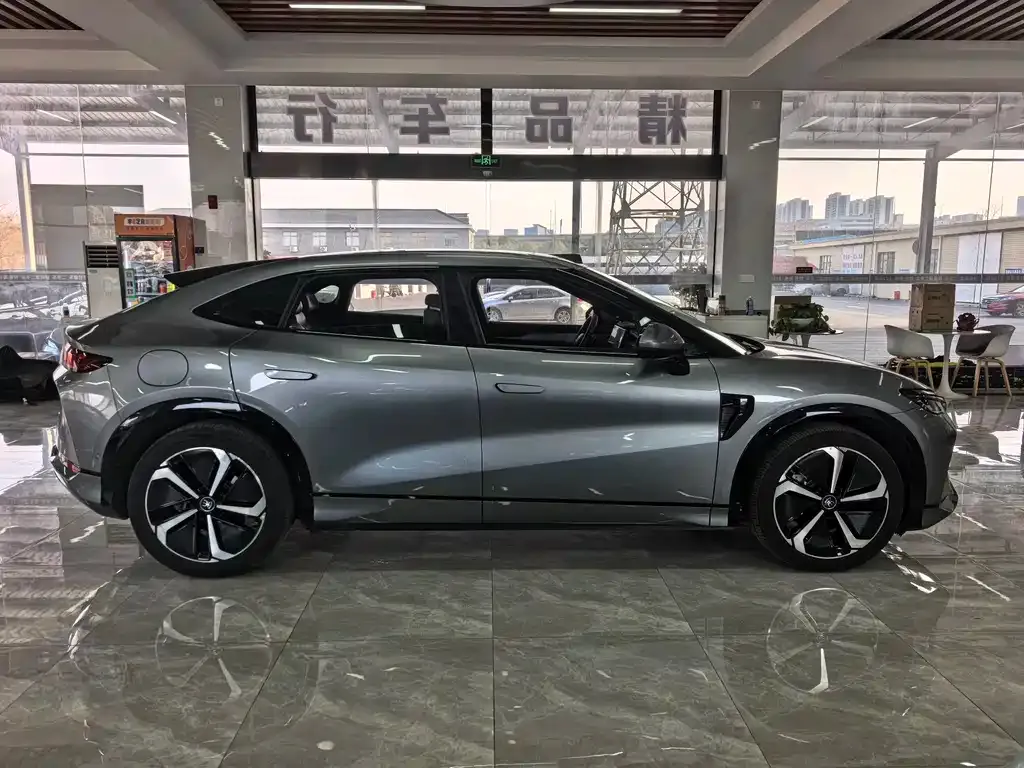 BYD L EV 2025 из CN, фото 2