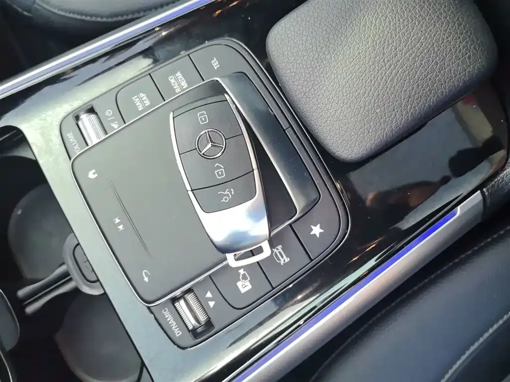 Mercedes-Benz EQA 2023 из CN, фото 10