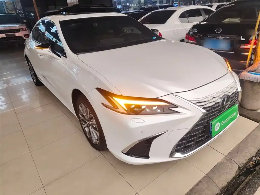Lexus ES 2025 из CN, фото 7