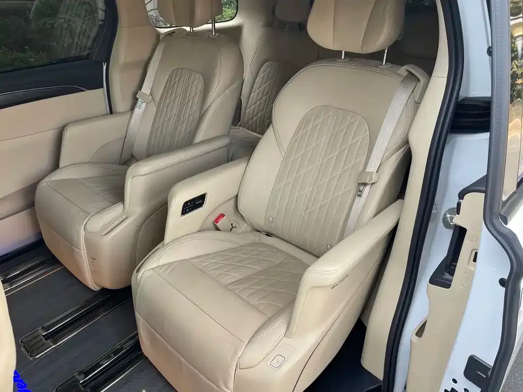 Buick GL8 2021 из CN, фото 8