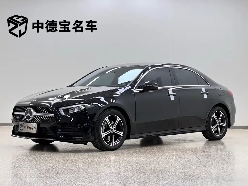 Mercedes-Benz A-Class 2023 из CN, фото 1