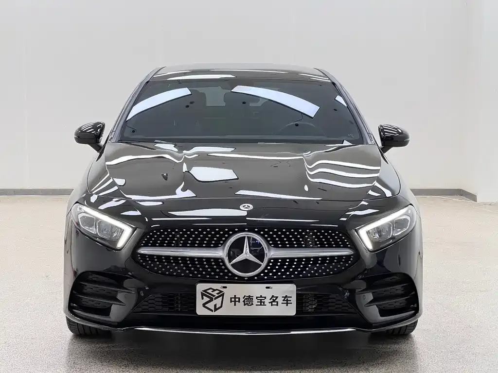 Mercedes-Benz A-Class 2023 из CN, фото 2