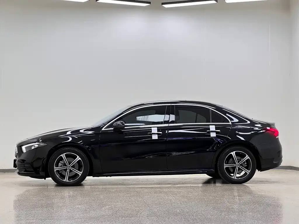 Mercedes-Benz A-Class 2023 из CN, фото 5