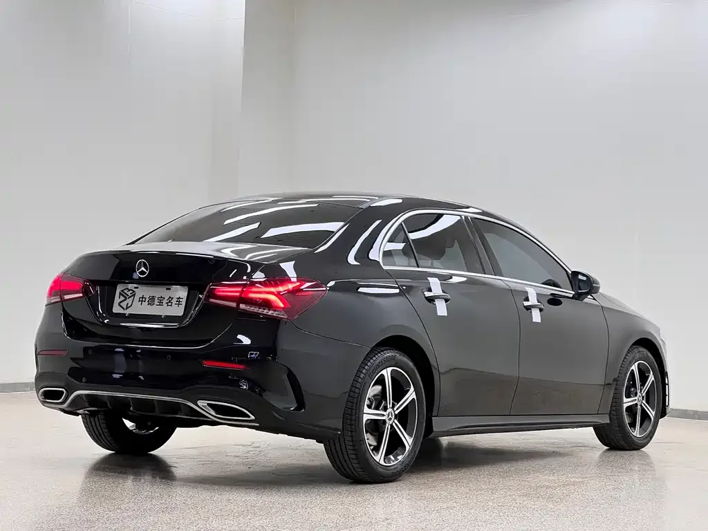 Mercedes-Benz A-Class 2023 из CN, фото 3