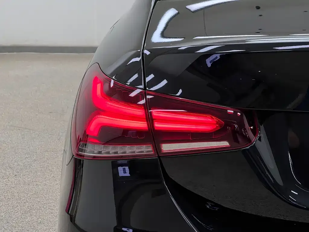 Mercedes-Benz A-Class 2023 из CN, фото 8