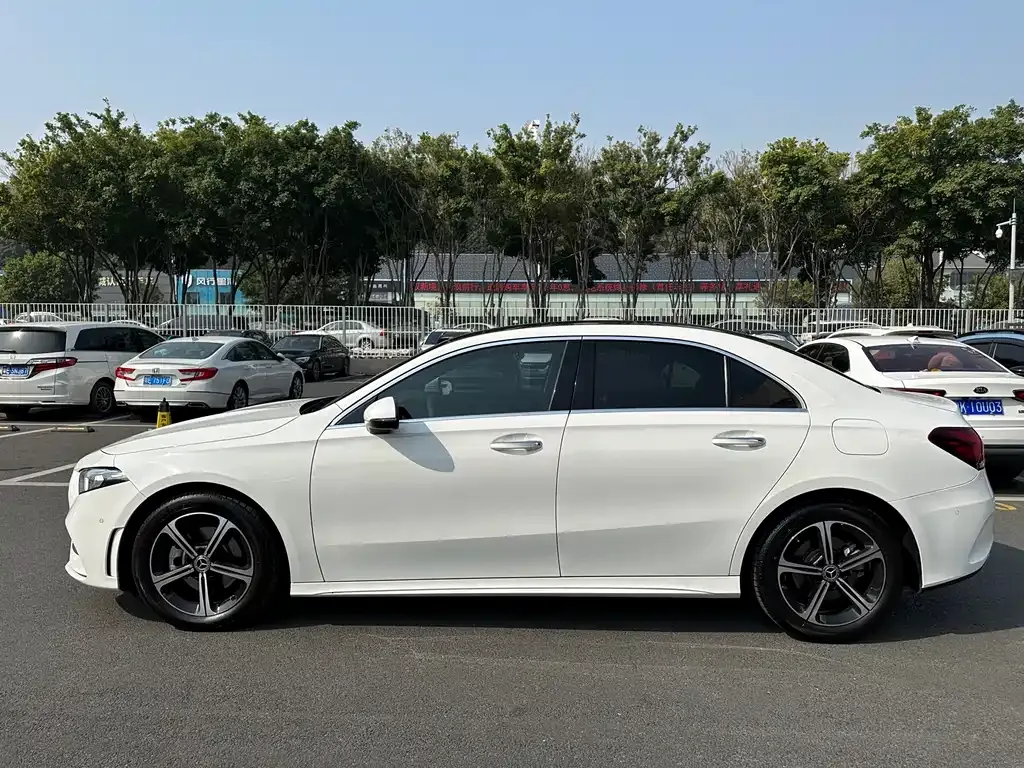 Mercedes-Benz A-Class 2022 из CN, фото 7
