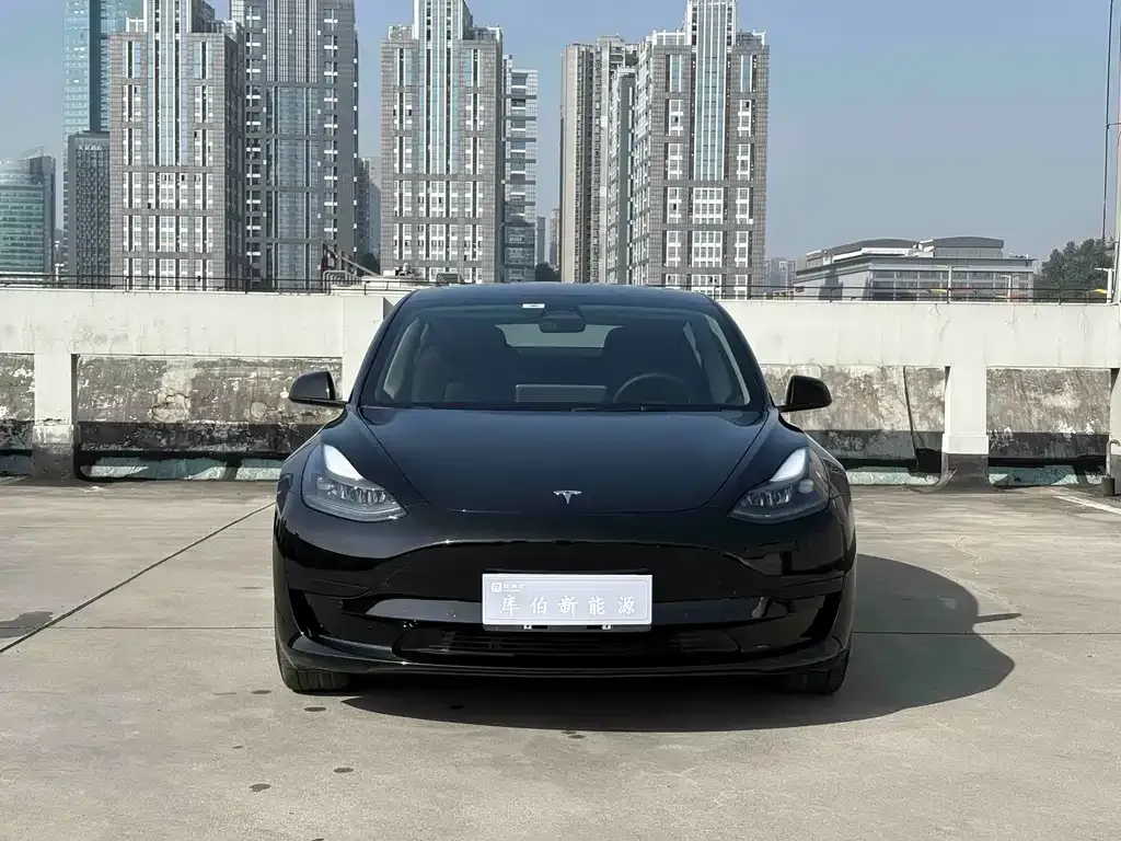 Tesla Model 3 — фото 7