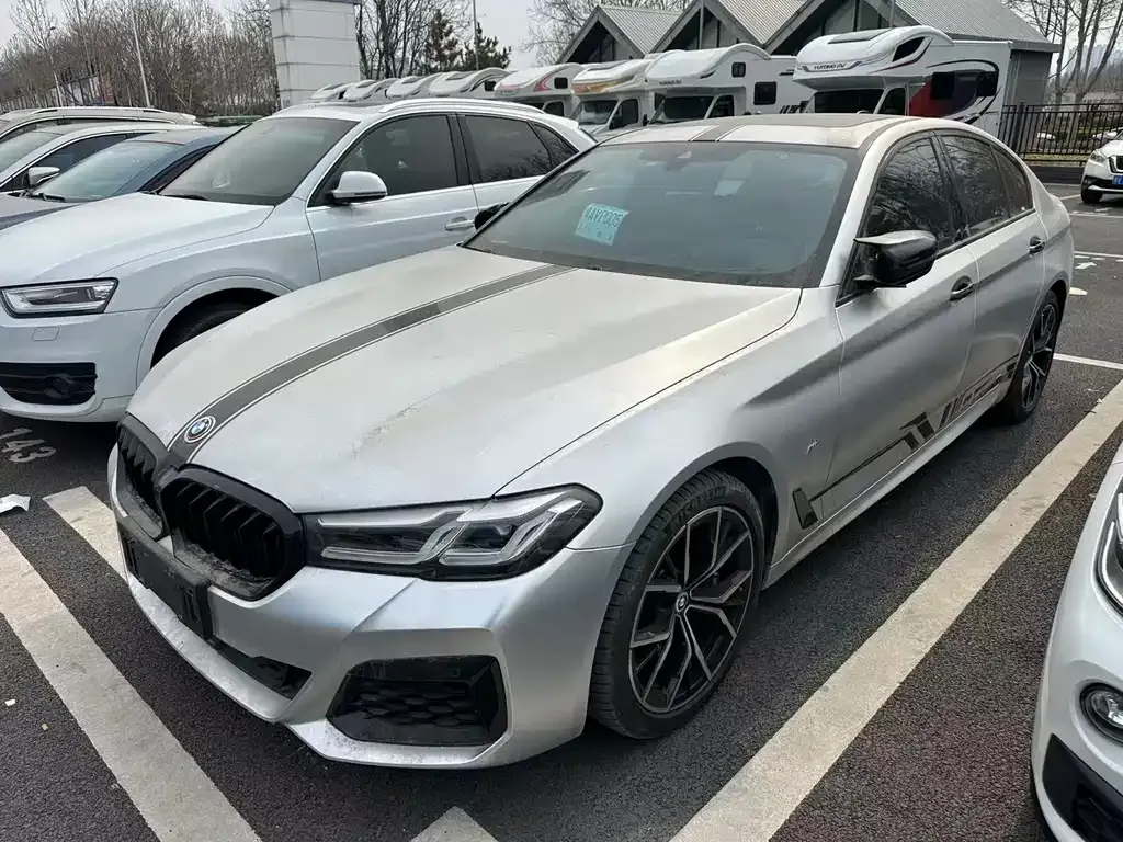 BMW 5 Series (Import) 2023 из CN, фото 1