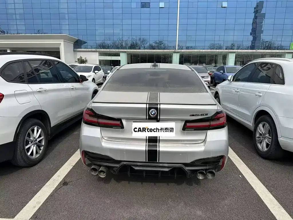 BMW 5 Series (Import) 2023 из CN, фото 5